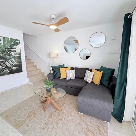 Hdfm Collection - Paradise Apartment